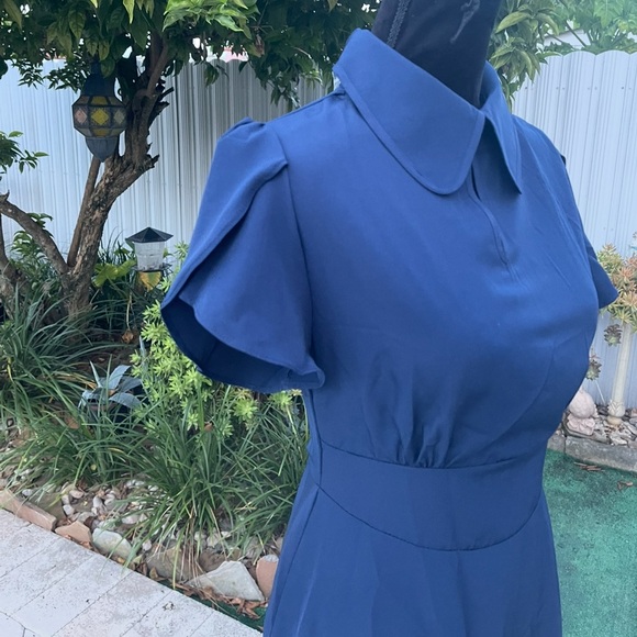 Classic Navy Fit-and-Flare Dress with Peter Pan Collar - Picture 3 of 4